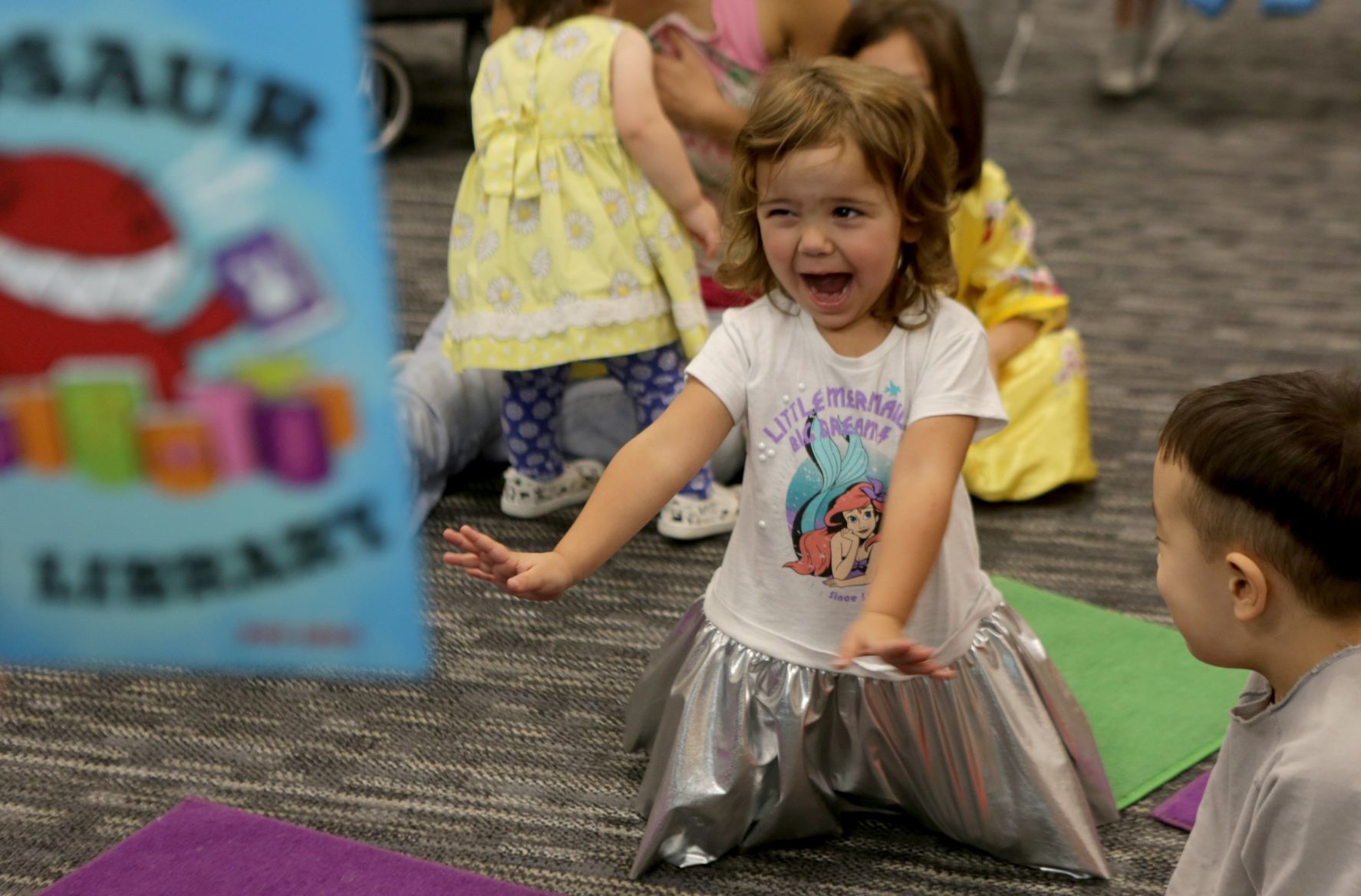Mid-County branch of St. Louis County library reopens